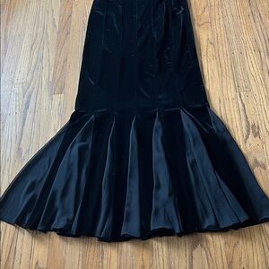 Elegant Black Velvet Skirt